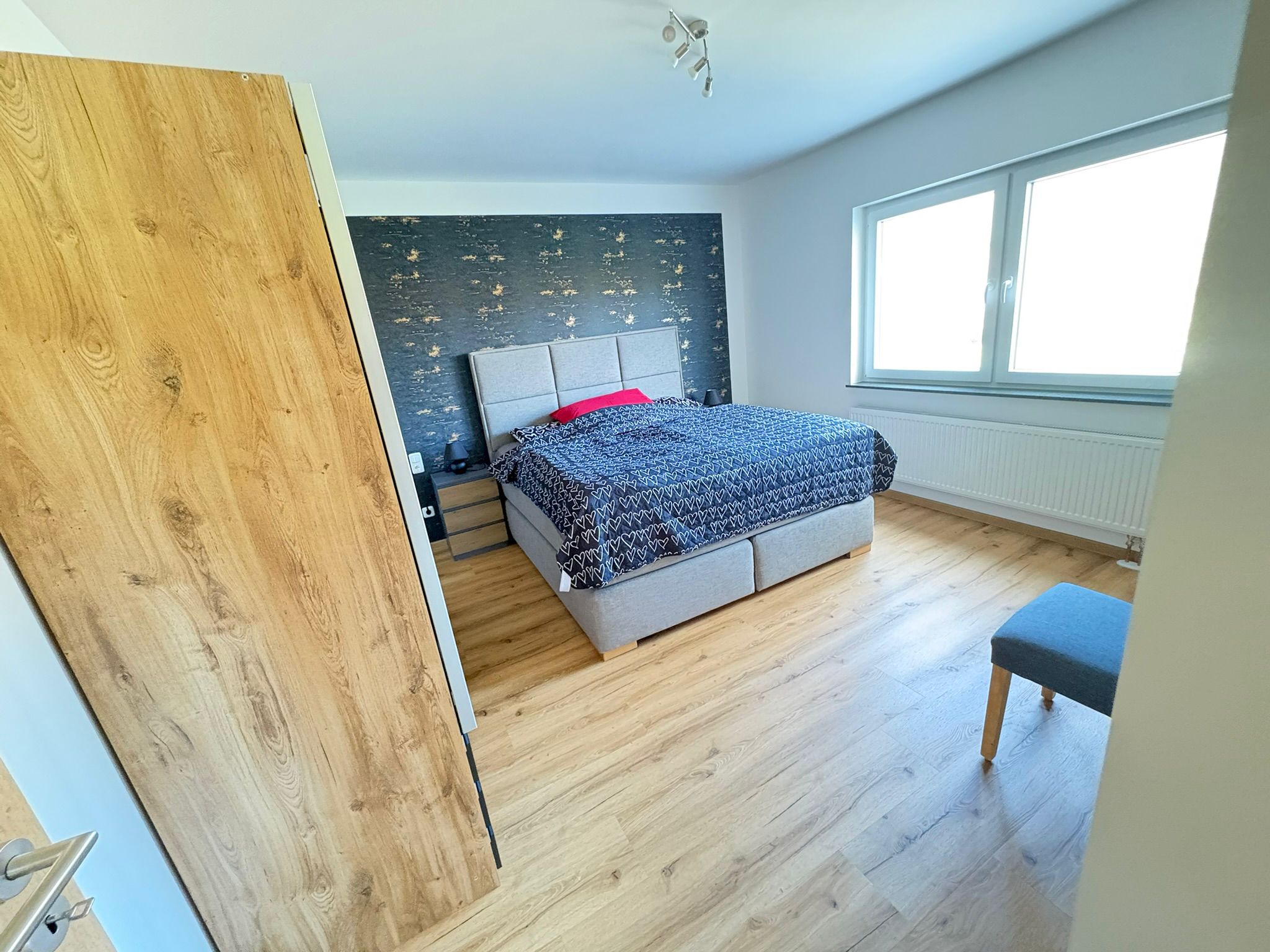 Schlafzimmer 1